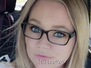 Julia6969