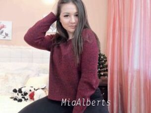 MiaAlberts