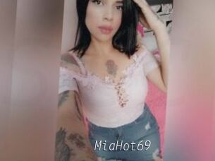 MiaHot69