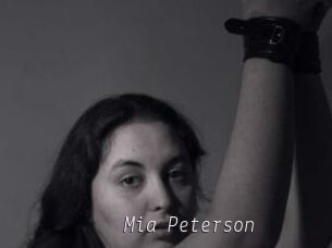 Mia_Peterson