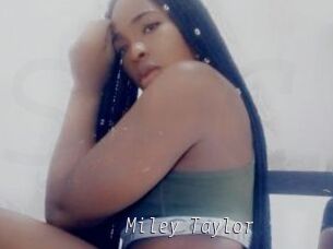 Miley_Taylor