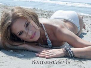 MoniqueCherie