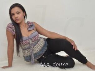 Nia_douxe