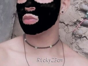 Ricky23cm