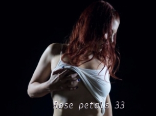 Rose_petals_33