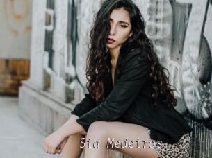 Sia_Medeiros