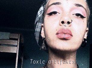 Toxic_artifakts