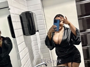 Vickyye